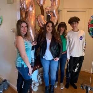 Meet your Posher, Nilda